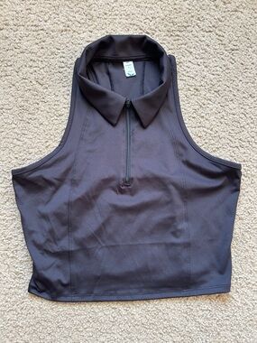 Black Old Navy Active Cropped Collared Zip Performance Tank